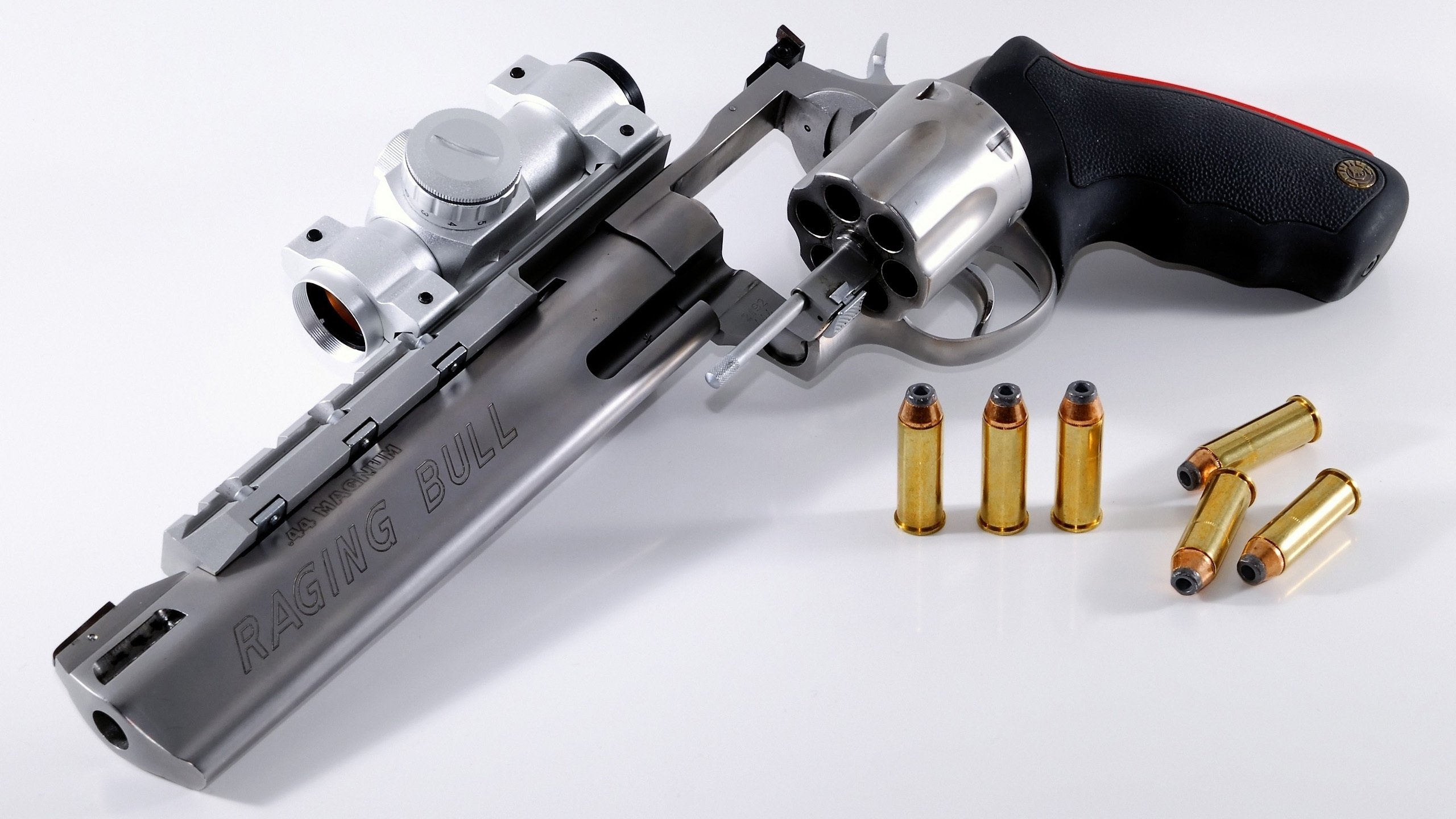 2010年季后赛:雷霆以年轻的阵容奋战,韦斯布鲁克多次“黑马”表现惊艳全场。