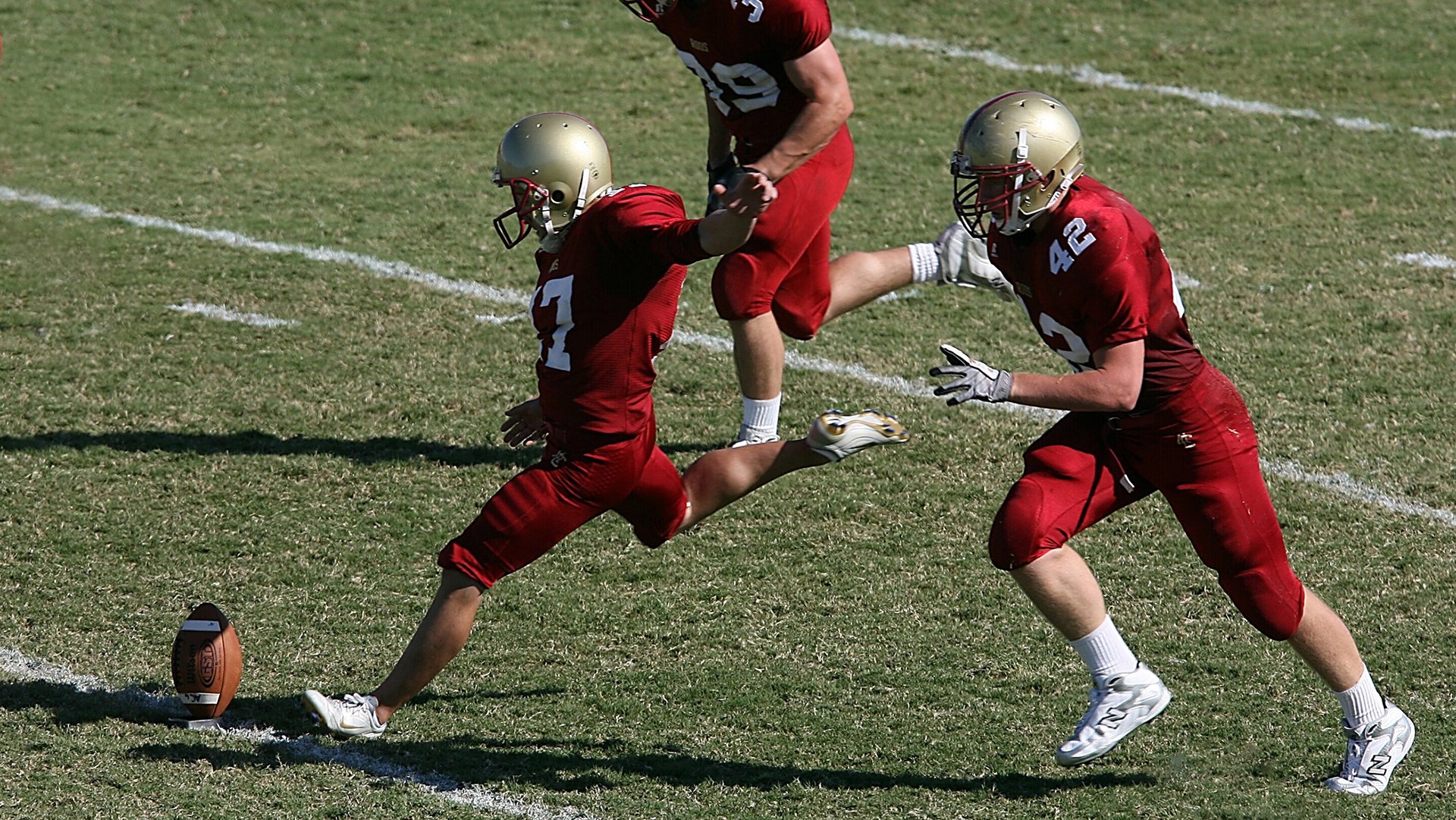 九游网-职业联赛加强体能监控确保状态稳定，体能对抗赛是什么