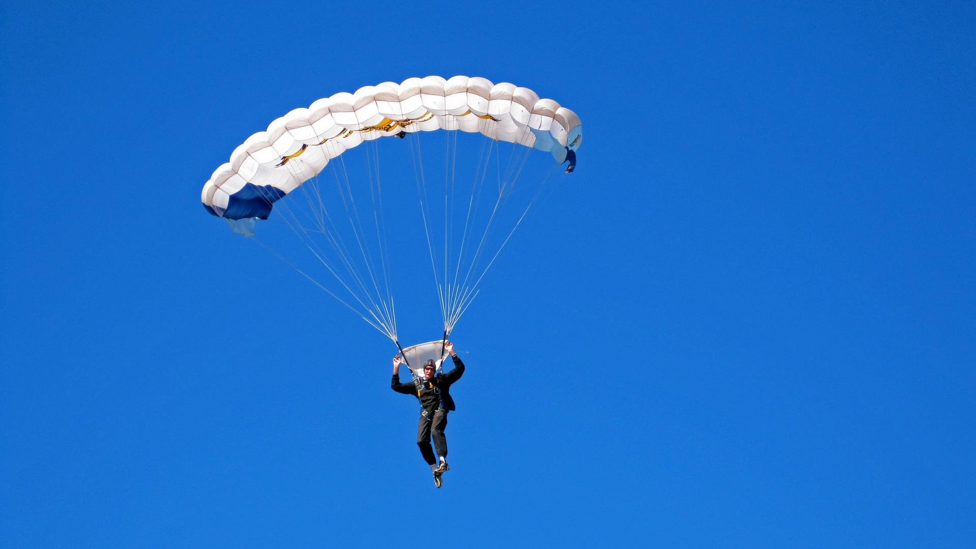 大场面：联盟历史上最令人难忘的关键时刻，大型联盟