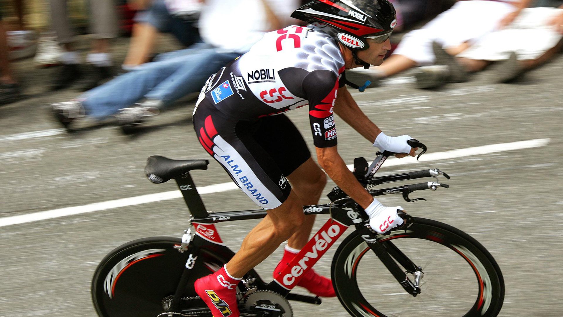 德甲青训体系渐成效，精彩表现引赞赏，德甲新人